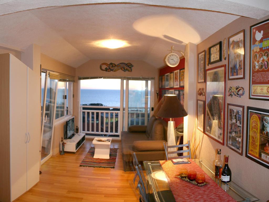 Apartment Rock Palace